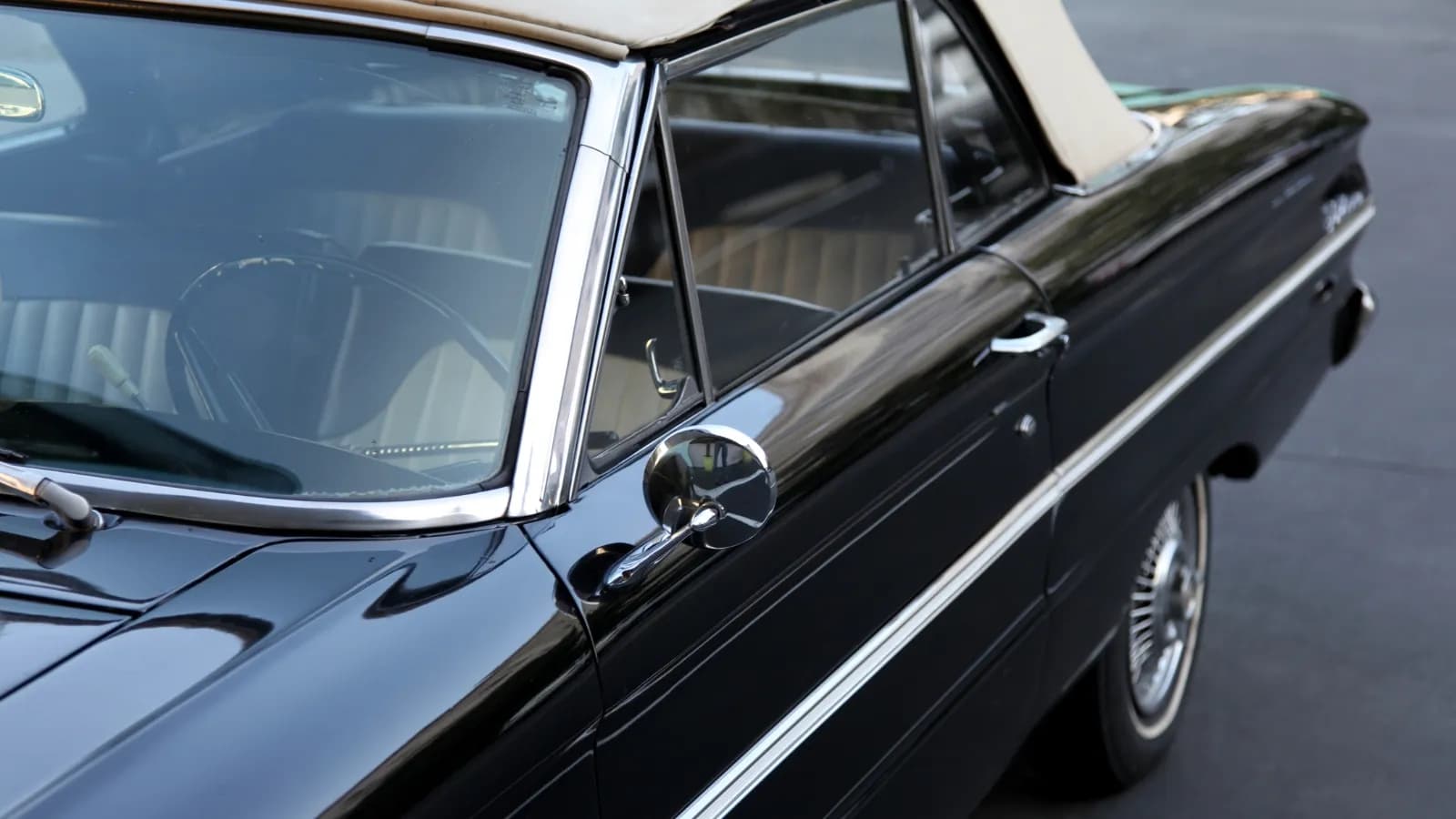 Why Brides Choose Classic Cars Instead of Limousines