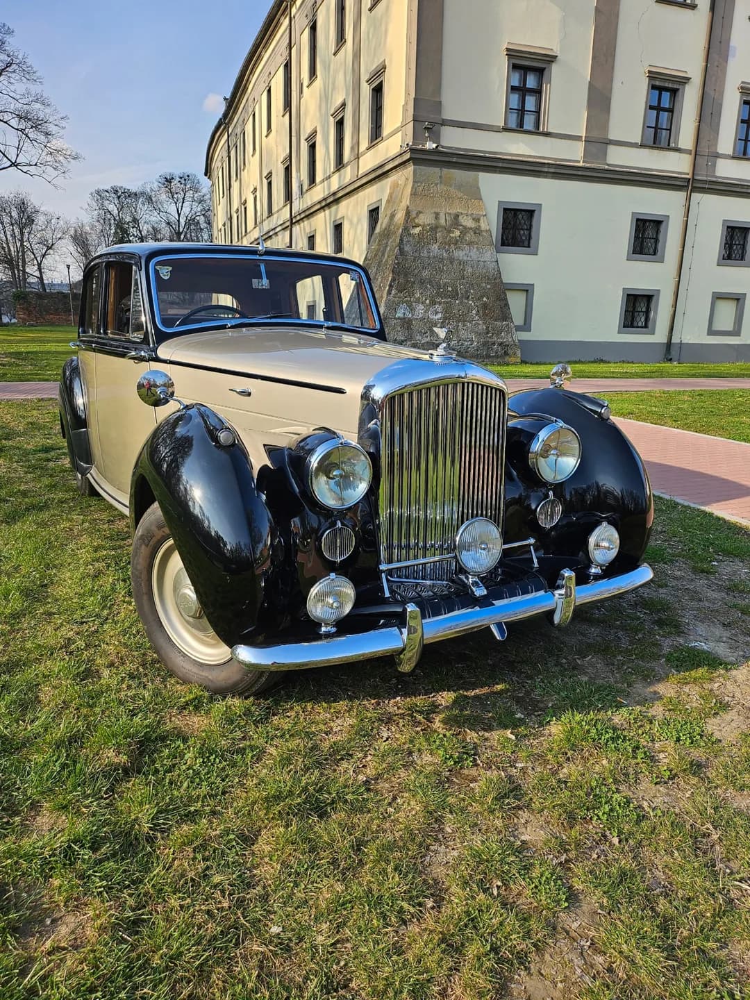 Bentley Mark VI Saloon