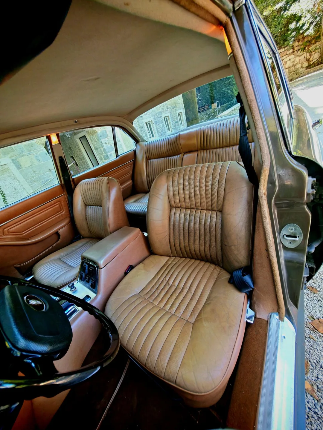 Jaguar XJ6