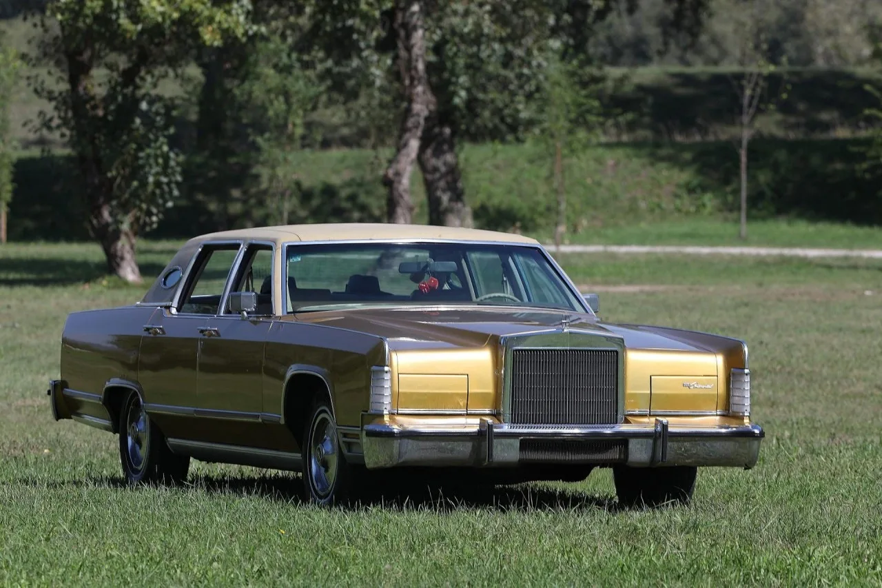 Lincoln Continental