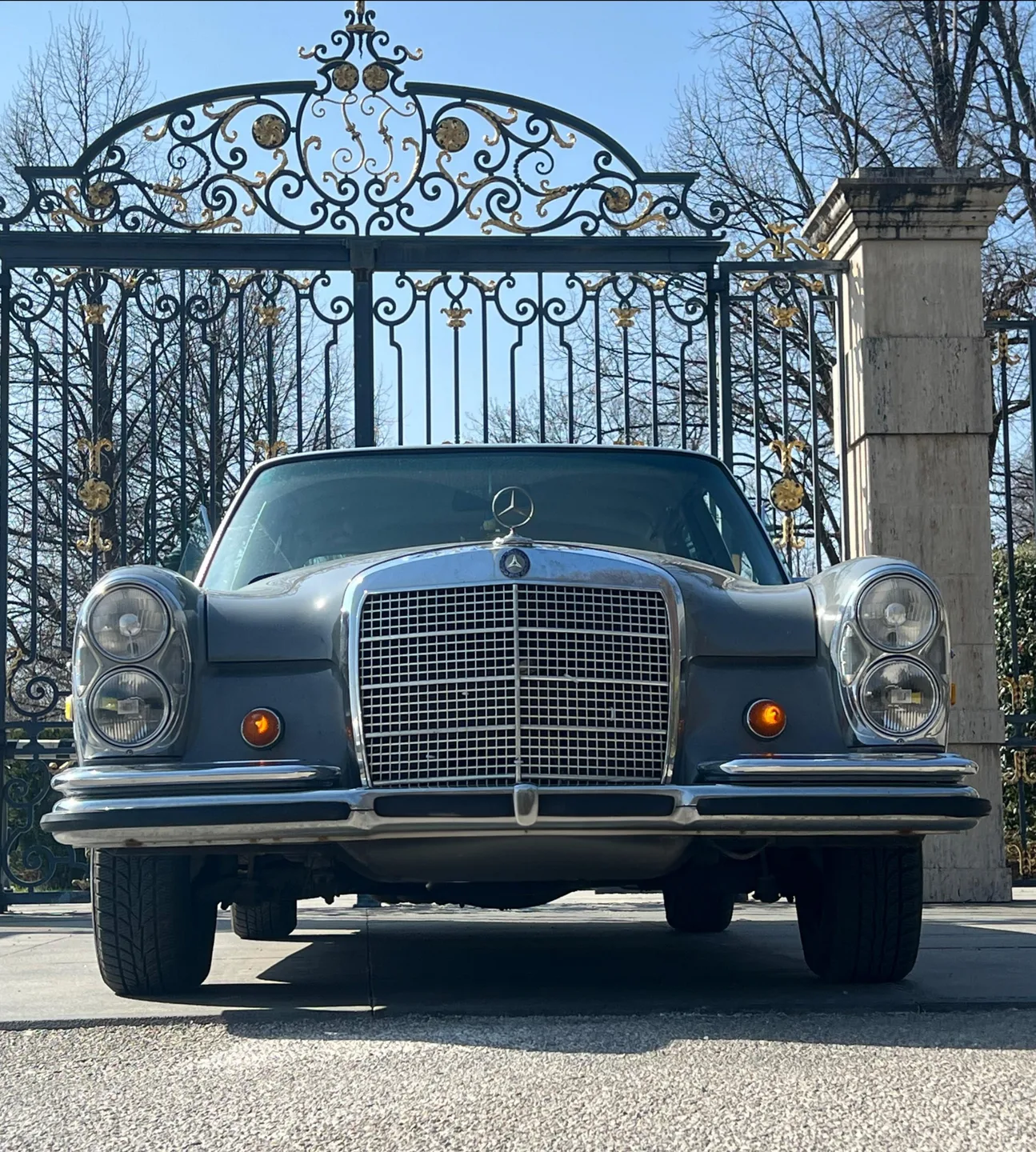 Mercedes-Benz 280 SE