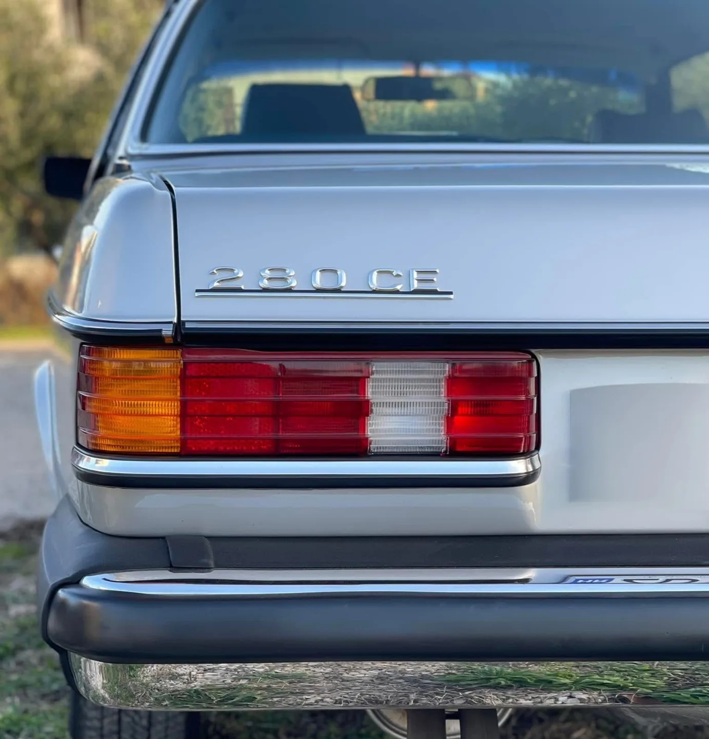 Mercedes-Benz C123 280 CE photo 8