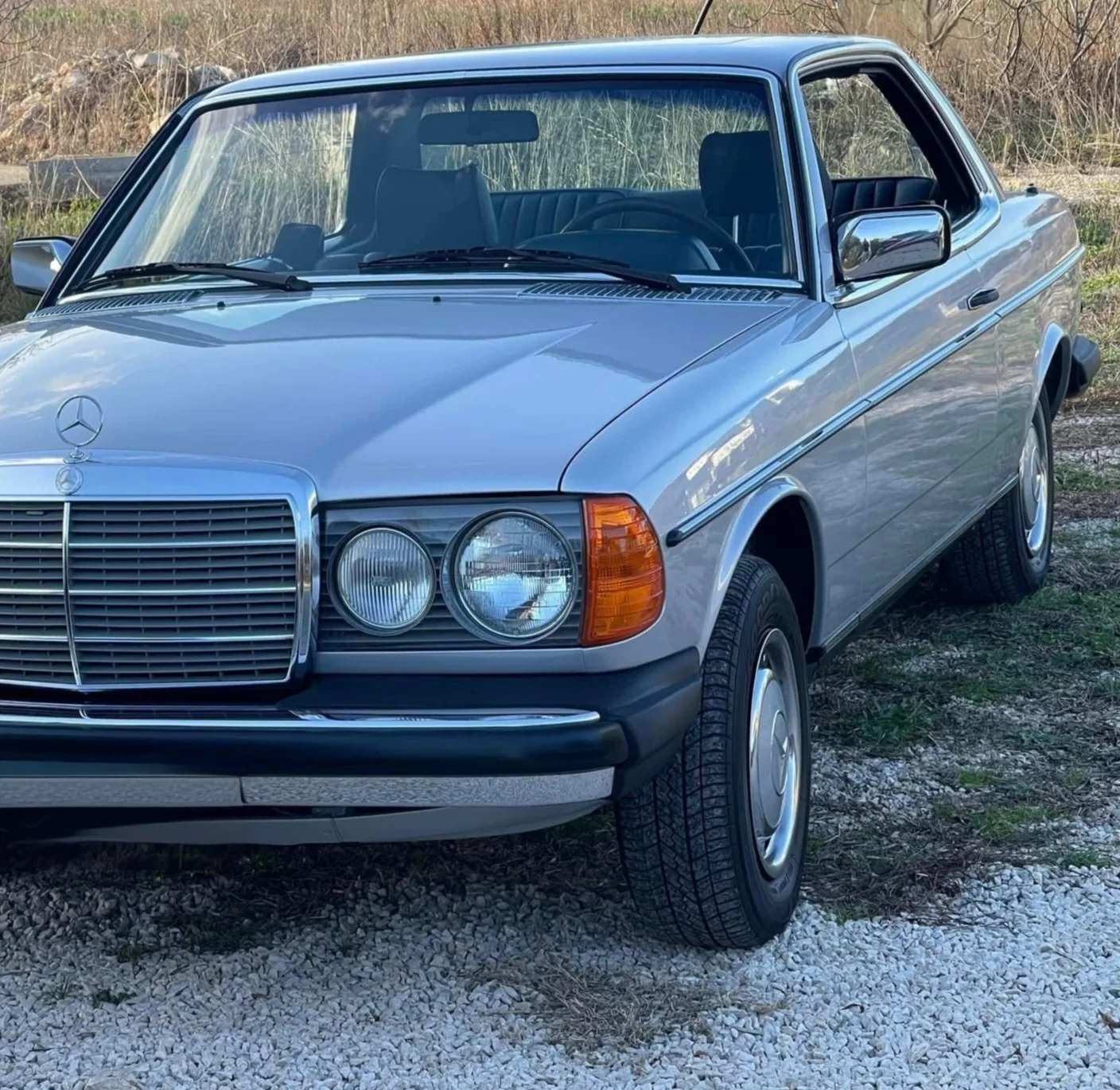 Mercedes-Benz C123 280 CE photo 9