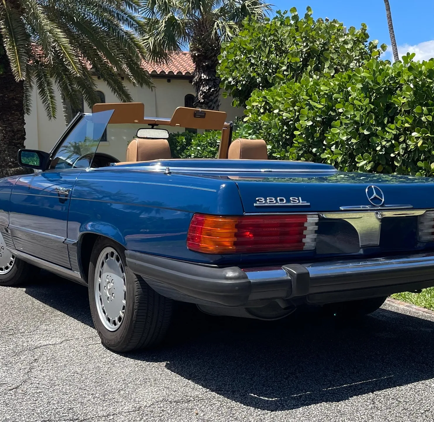 Mercedes-Benz SL 380