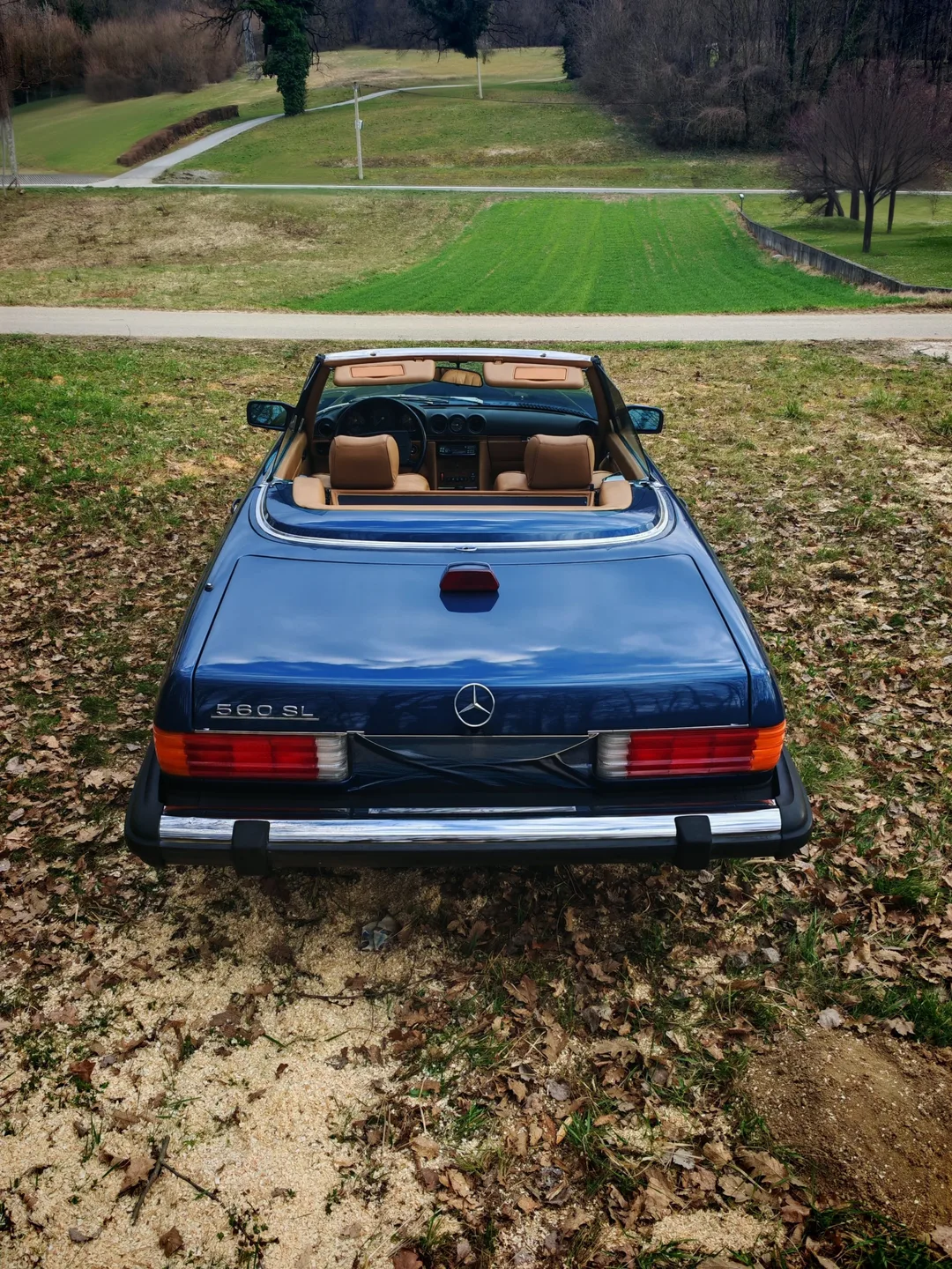 Mercedes-Benz SL 560