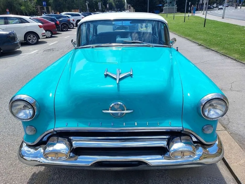 Oldsmobile Rocket 88
