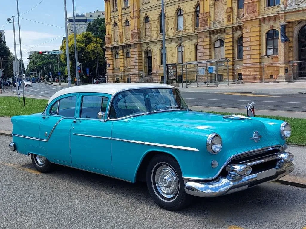 Oldsmobile Rocket 88